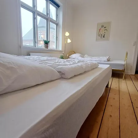 Апартаменты 2 Bedroom Near Pedestrian Street